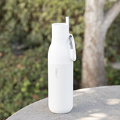 25 oz larq flip top bottle-env